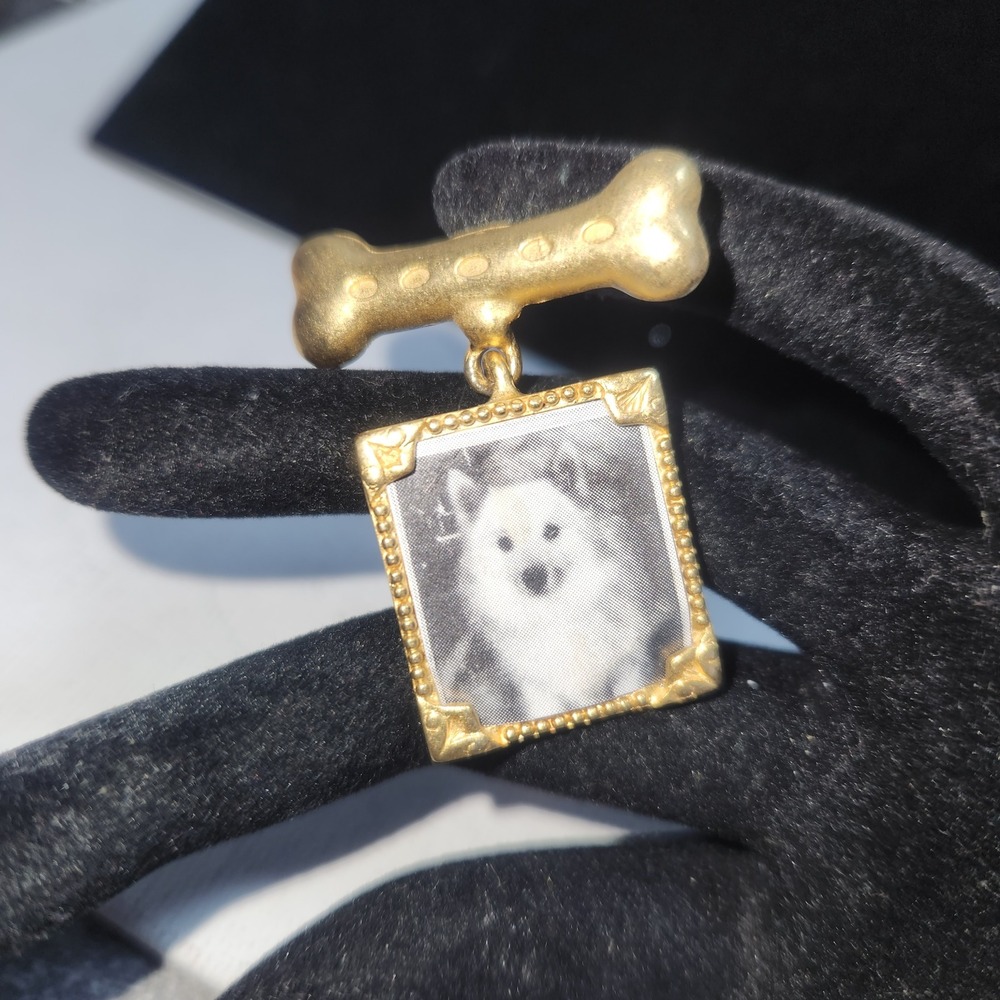 Vintage JJ Jonette Jewelry Dog Bone‎ Picture Frame Brooch Gold Tone Pet Lover